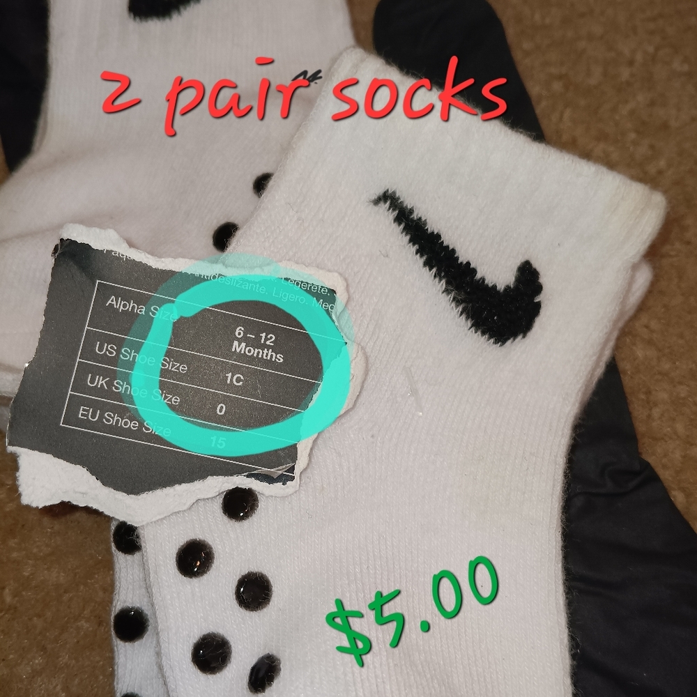 Random items - Picture 3 of 7